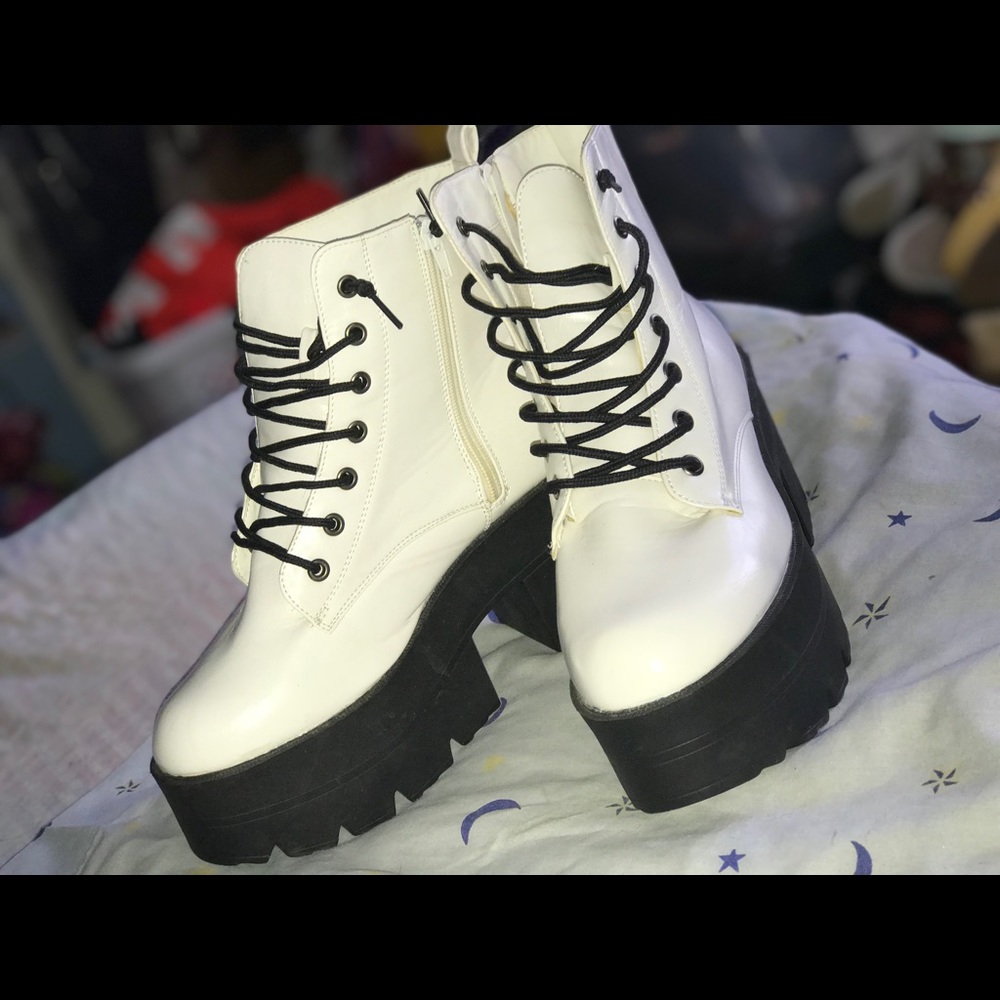 Only wore 1 time for a concert